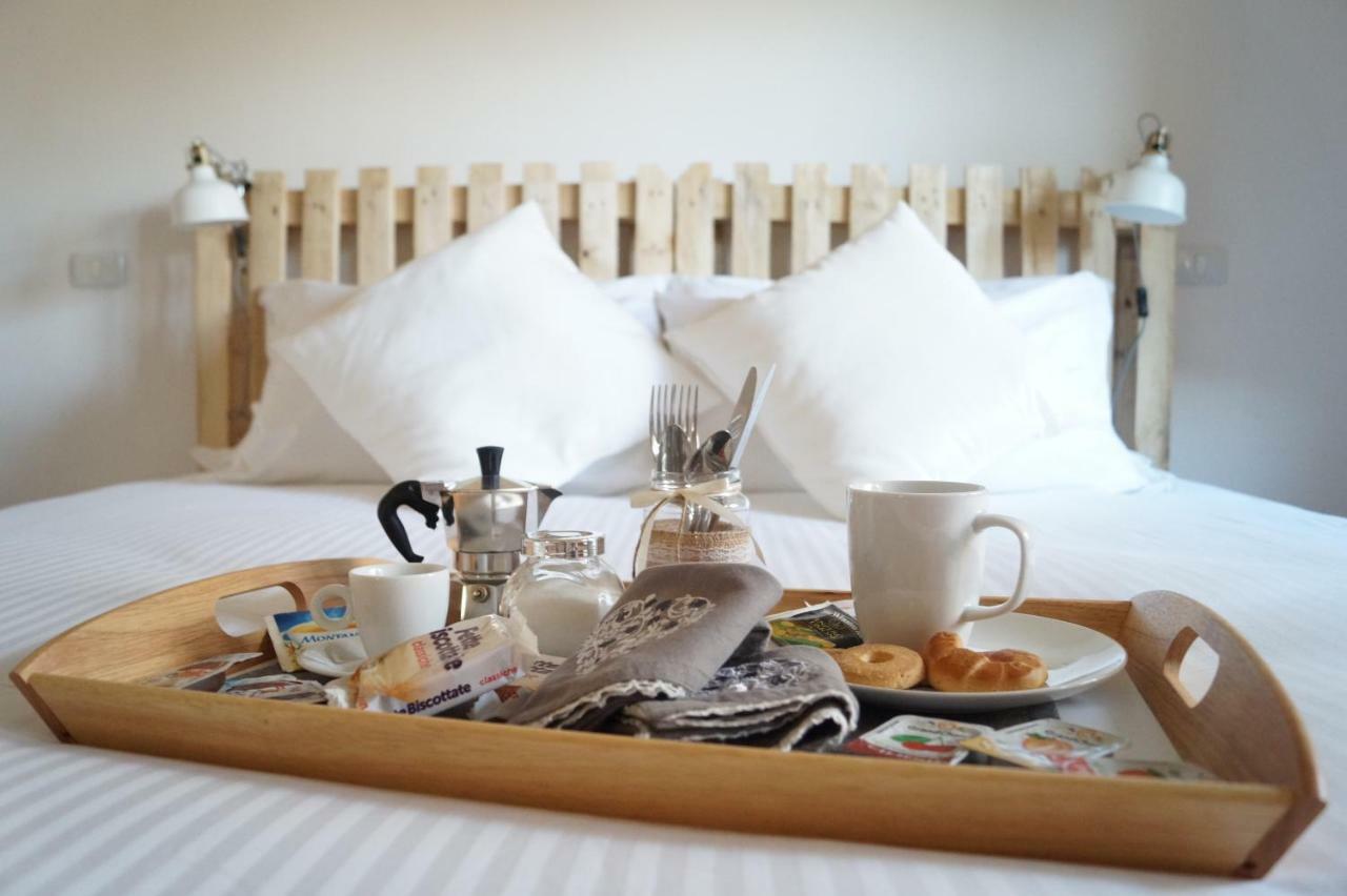 Bonjour Bonheur Bed and Breakfast Avellino Eksteriør billede
